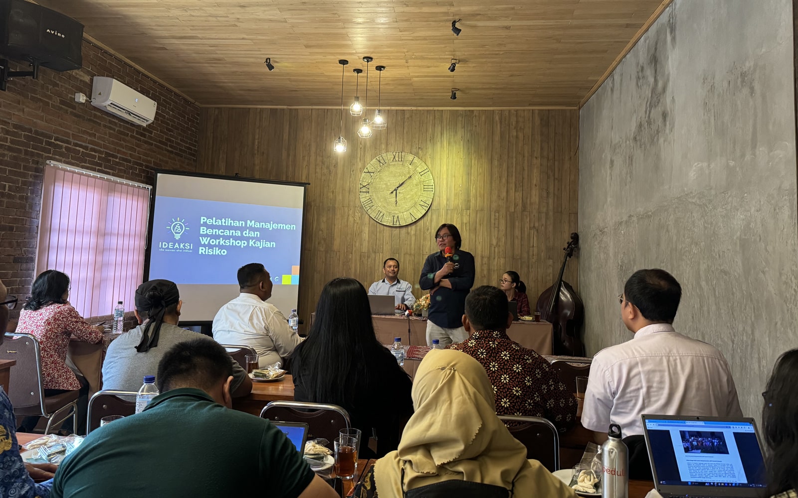 Pelatihan Manajemen Bencana dan Lokakarya Kajian Risiko Bencana yang Inklusif